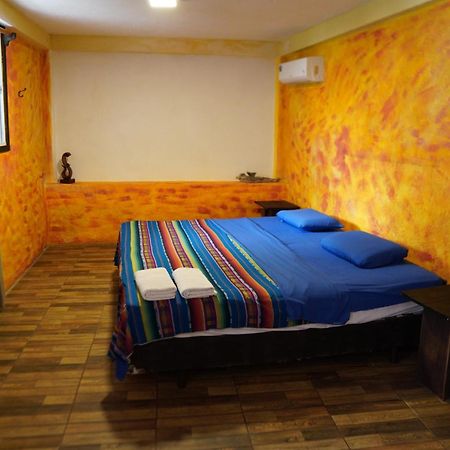 Galapagos Morning Glory Hostel Puerto Ayora  Bagian luar foto