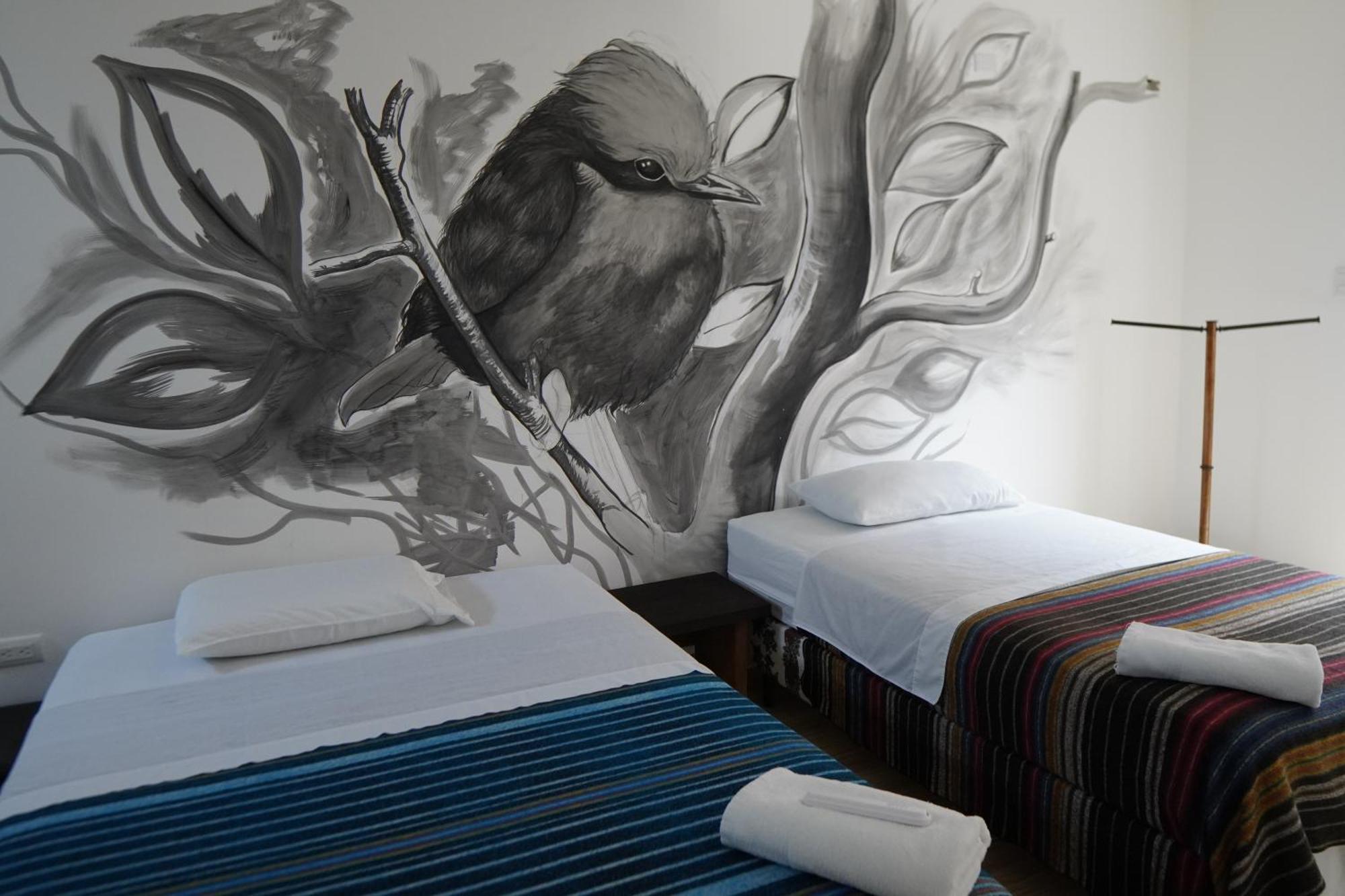 Galapagos Morning Glory Hostel Puerto Ayora  Bagian luar foto