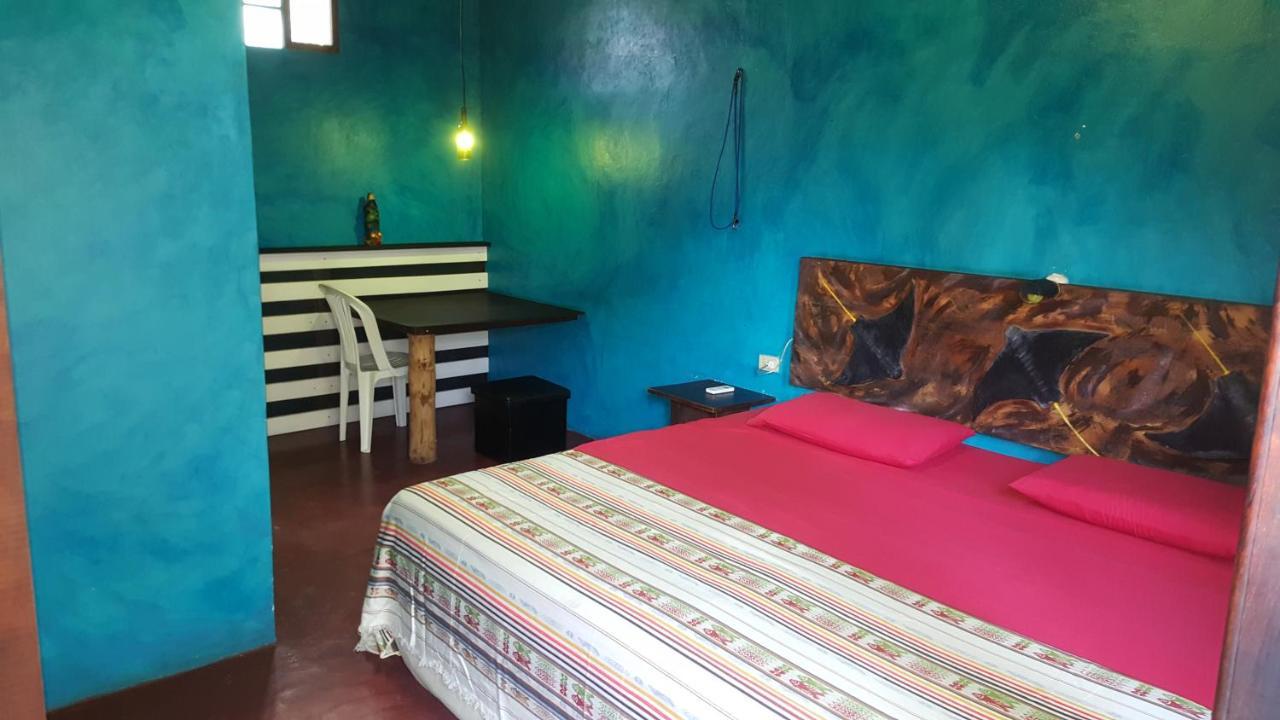Galapagos Morning Glory Hostel Puerto Ayora  Bagian luar foto