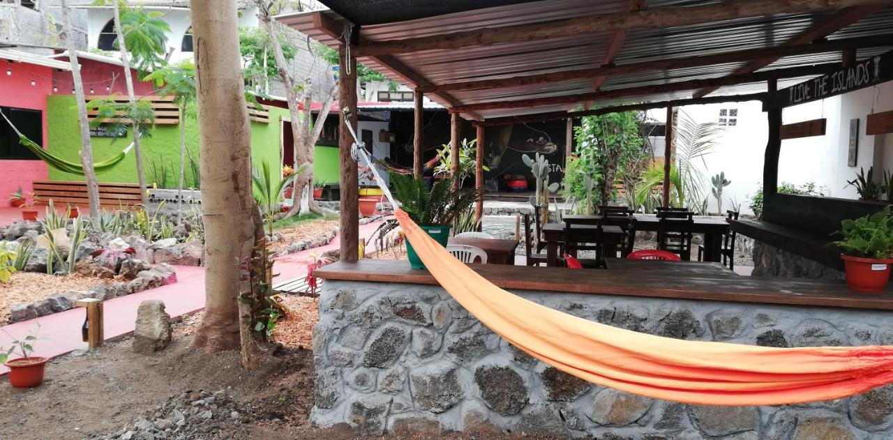 Galapagos Morning Glory Hostel Puerto Ayora  Bagian luar foto